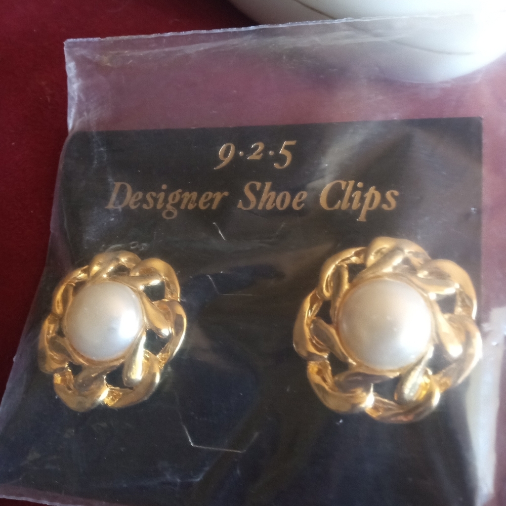 9•2•5 Designer Shoe Clips - Picture 5 of 6
